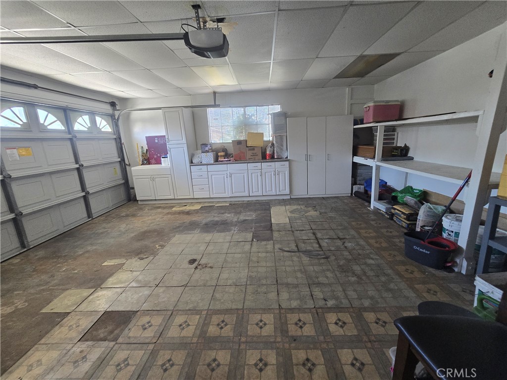 9802 Kern Avenue Property Photo 28