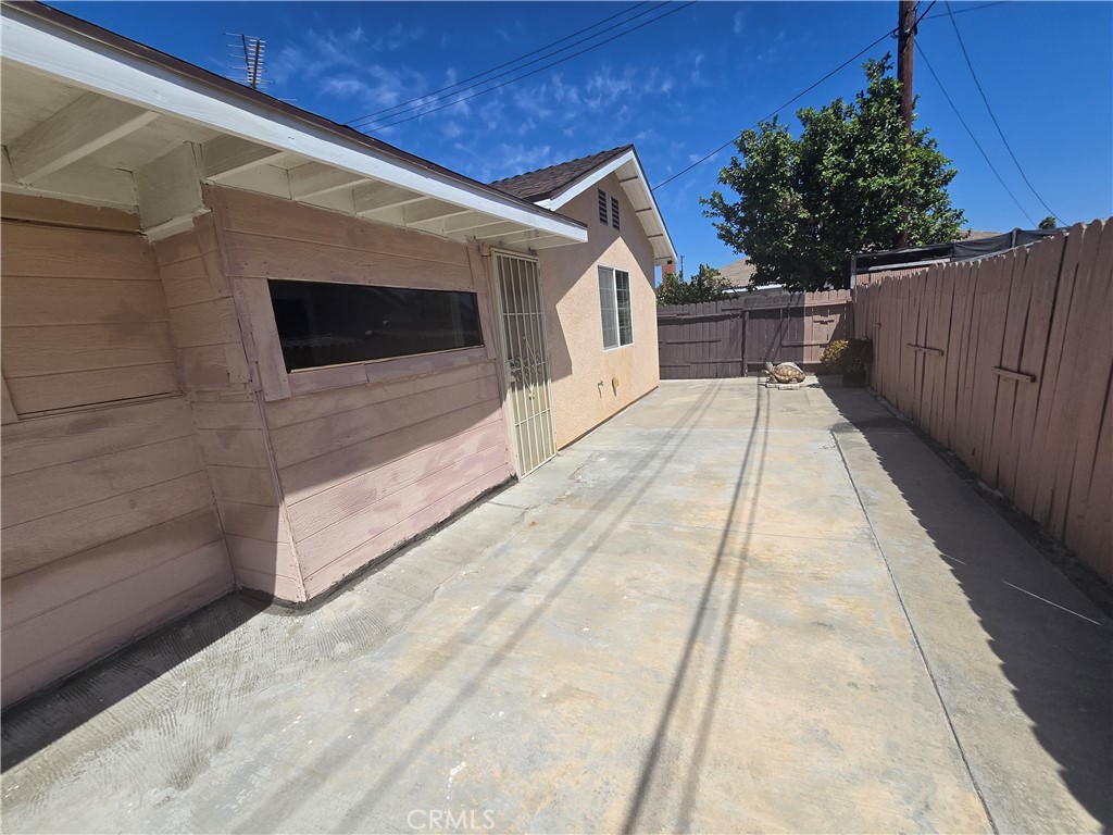 9802 Kern Avenue Property Photo 32
