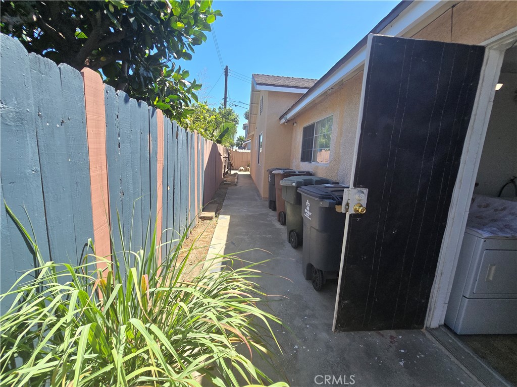 9802 Kern Avenue Property Photo 33