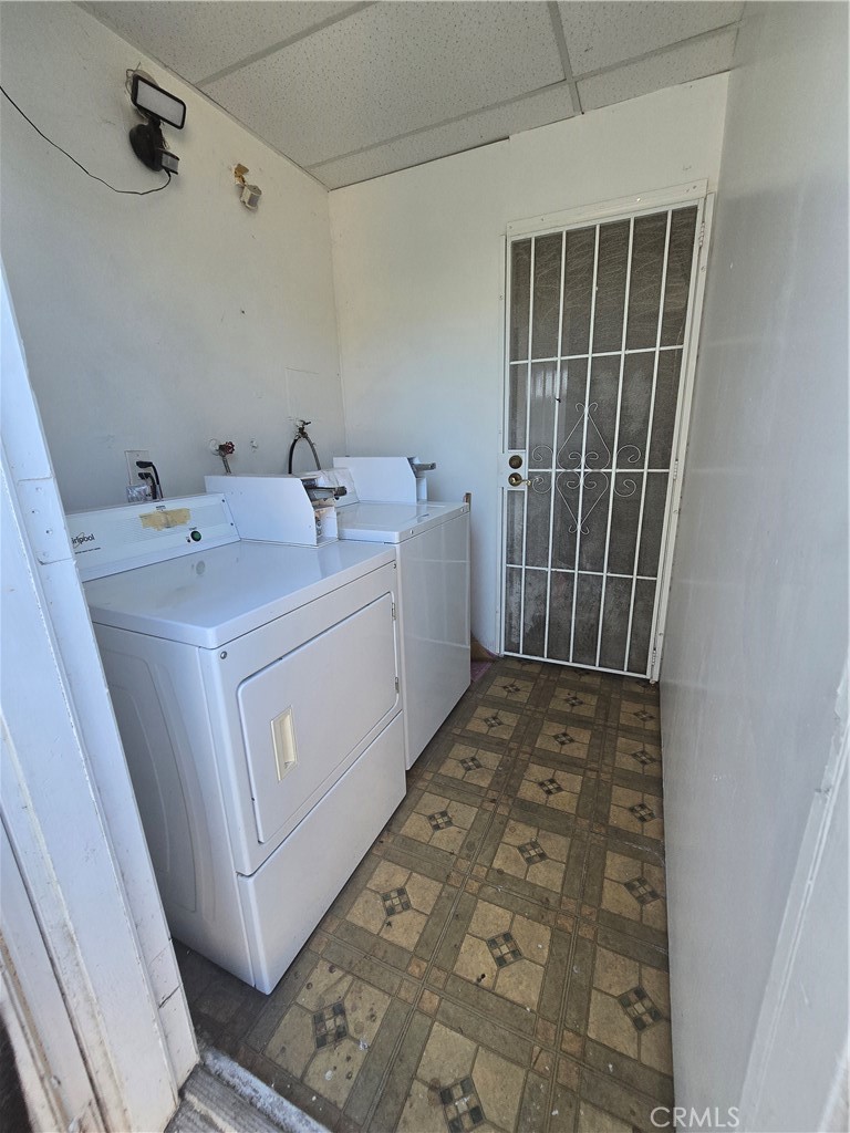 9802 Kern Avenue Property Photo 34