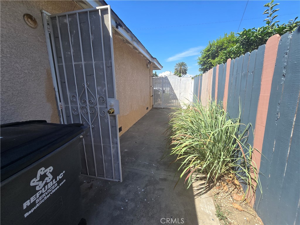 9802 Kern Avenue Property Photo 35