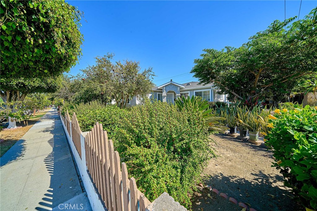 1390 W 33rd Street Property Photo 6