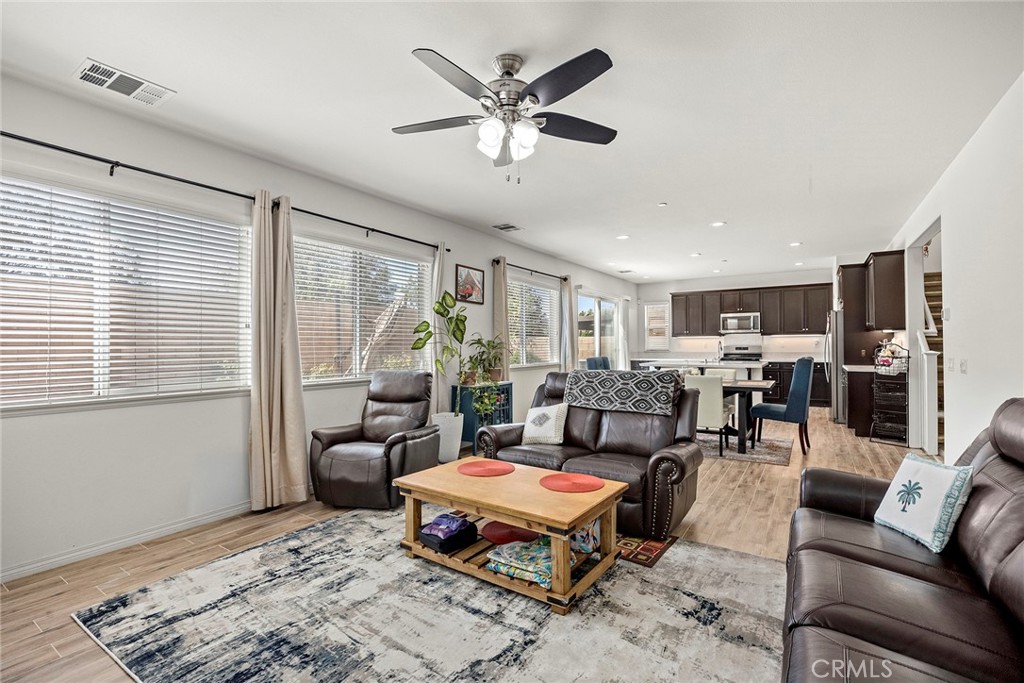 15237 Brookstone Property Photo 4