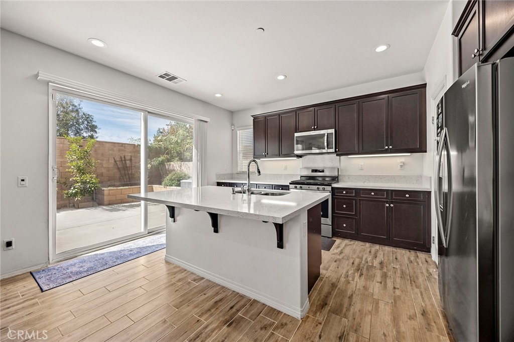 15237 Brookstone Property Photo 6
