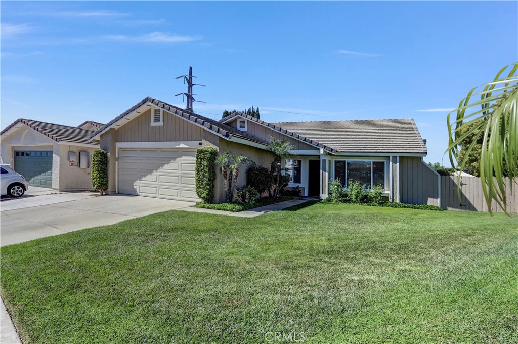 1769 Eastview Property Photo 2