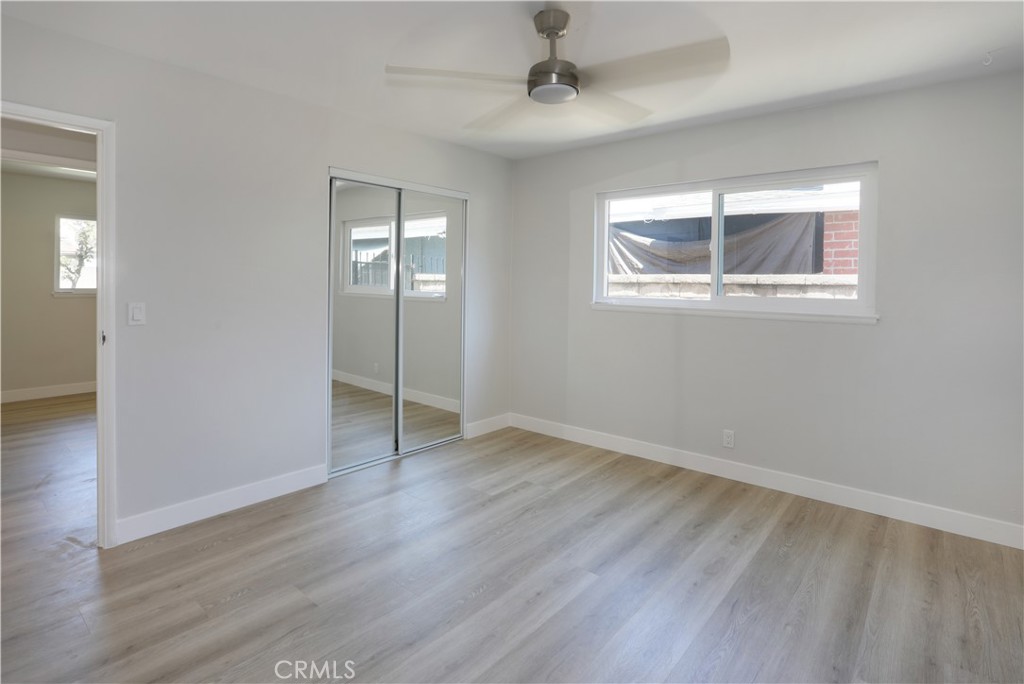 2105 W Hall Property Photo 19