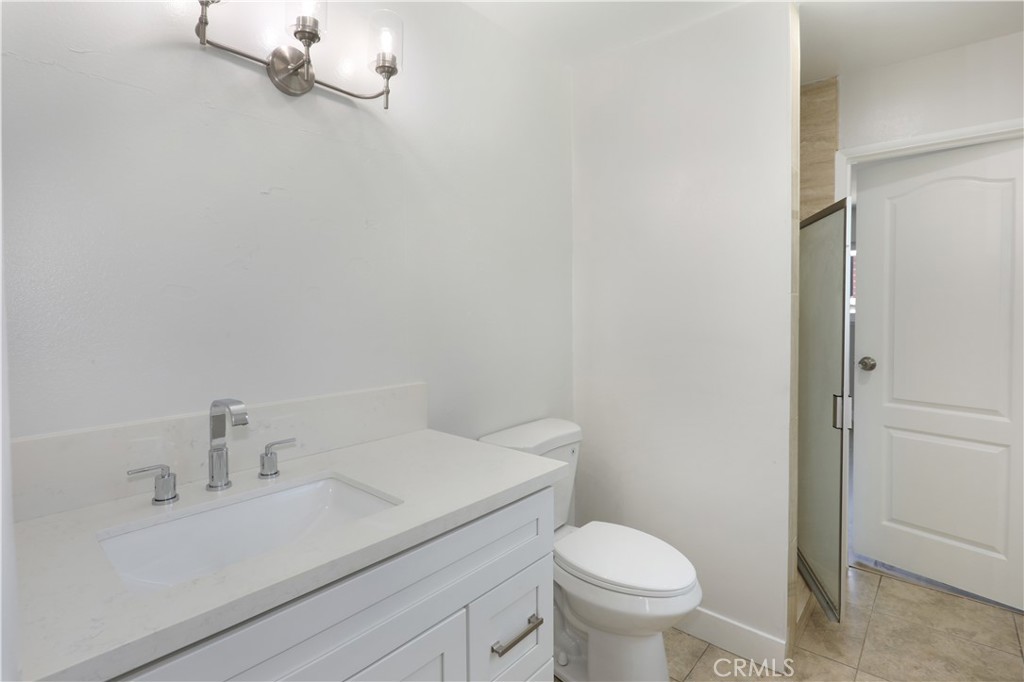 2105 W Hall Property Photo 26