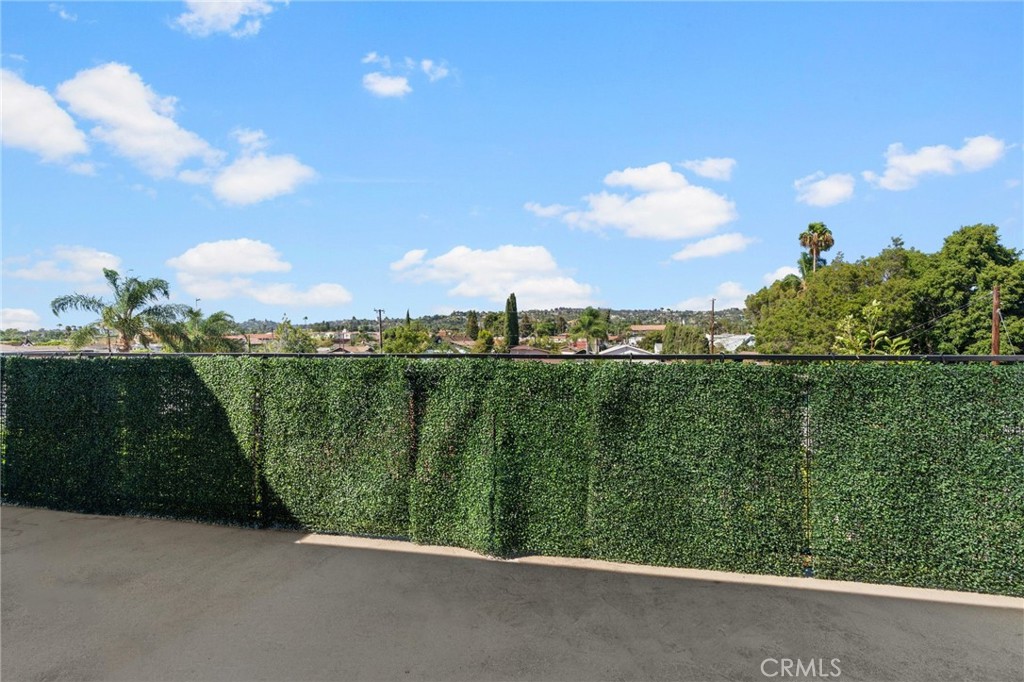 341 S Cypress Street Property Photo 16
