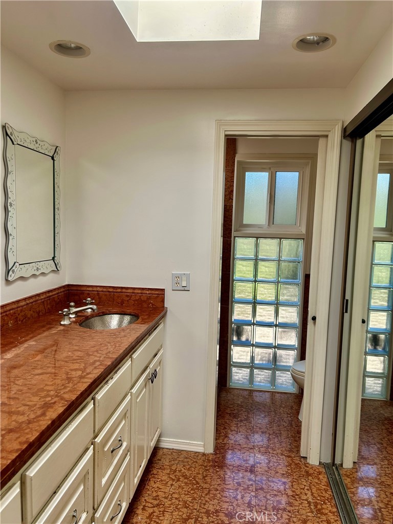 103 Yorktown Property Photo 45