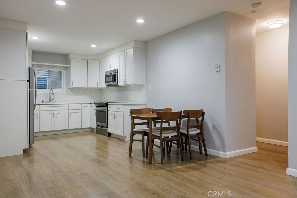 1108 Camino Real 308 Property Photo 2