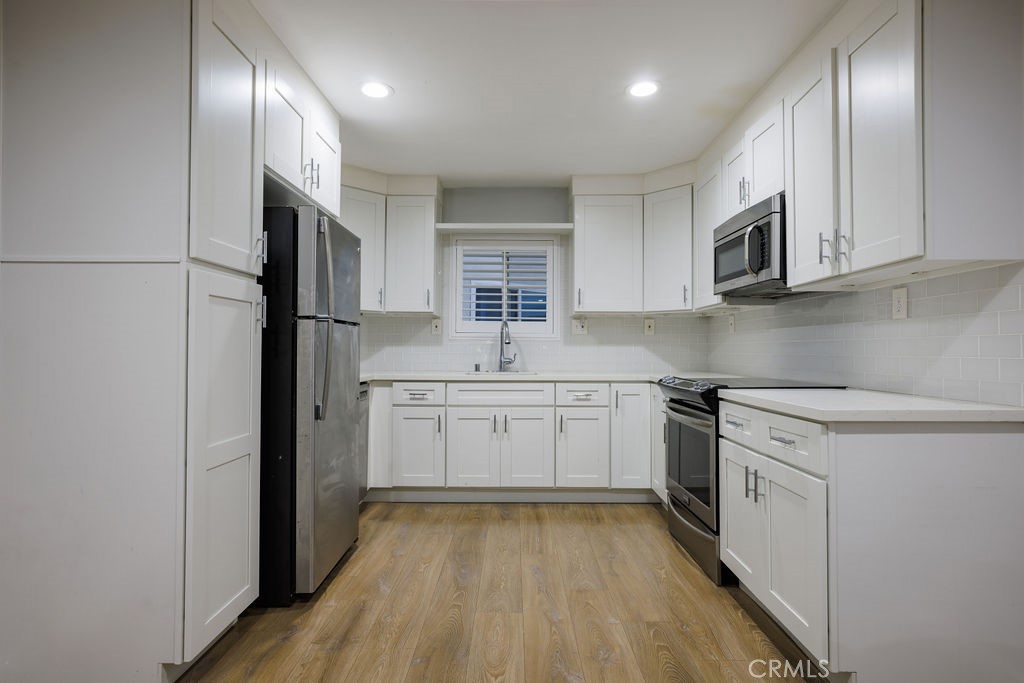 1108 Camino Real 308 Property Photo 3