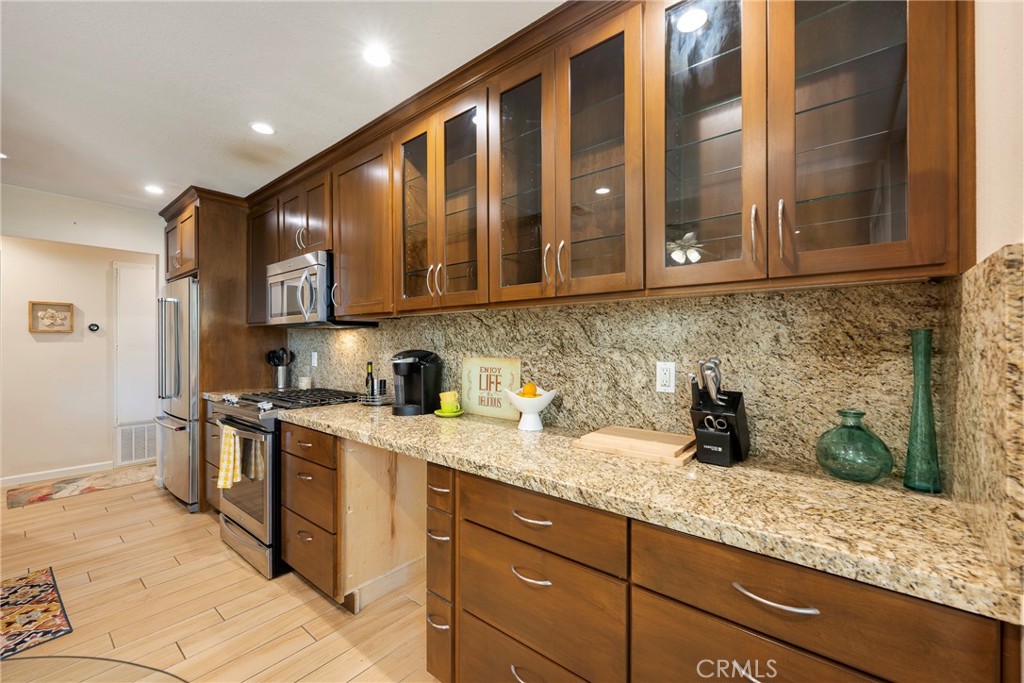 620 N Brea 59 Property Photo 6