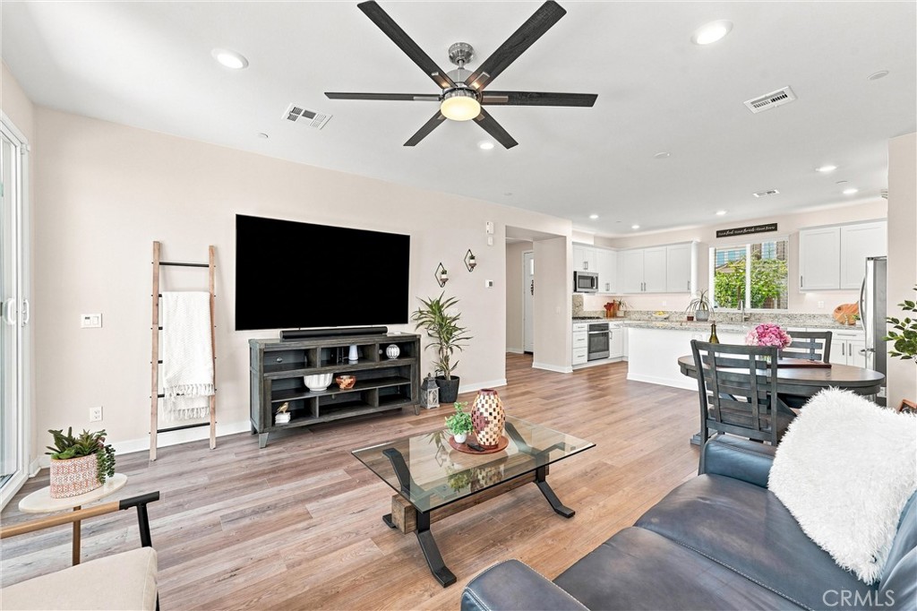3661 Basanite Avenue Property Photo 14
