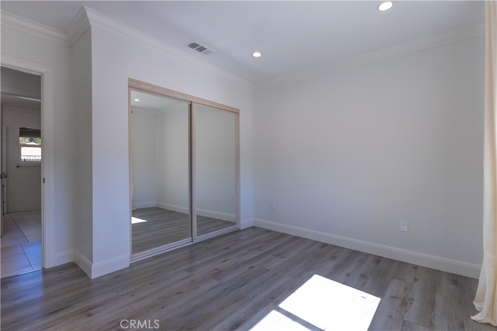 18816 Superior St Property Photo 9