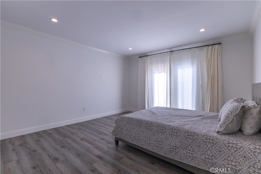 18816 Superior St Property Photo 18