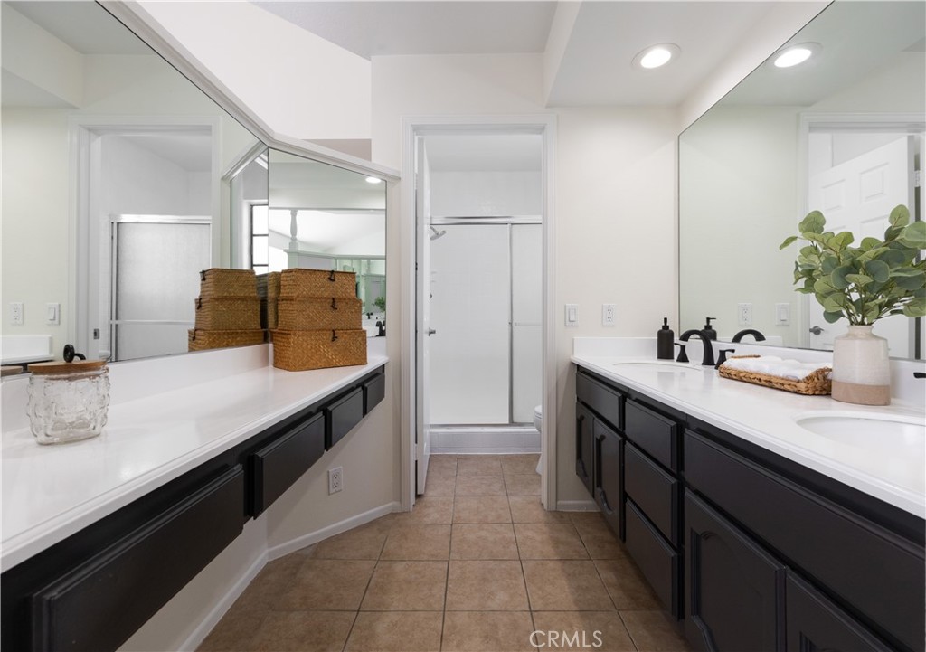 212 Mayfair Property Photo 18