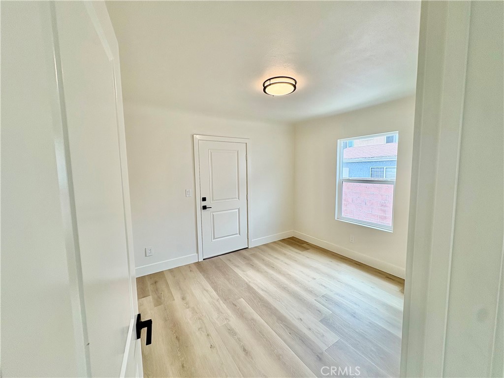 6308 Albany Street Property Photo 10