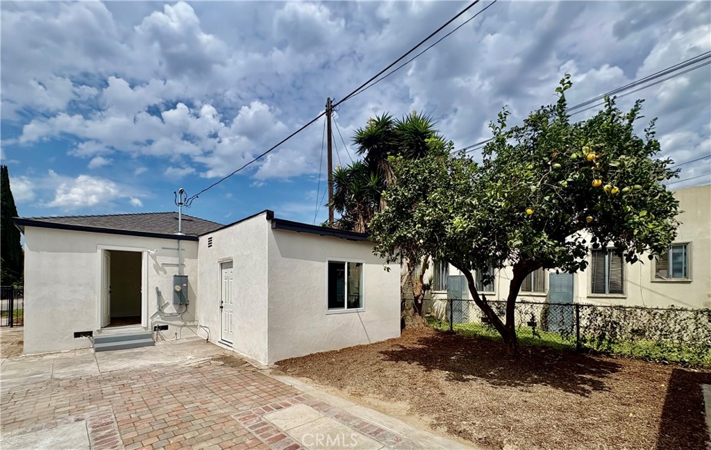 6308 Albany Street Property Photo 12
