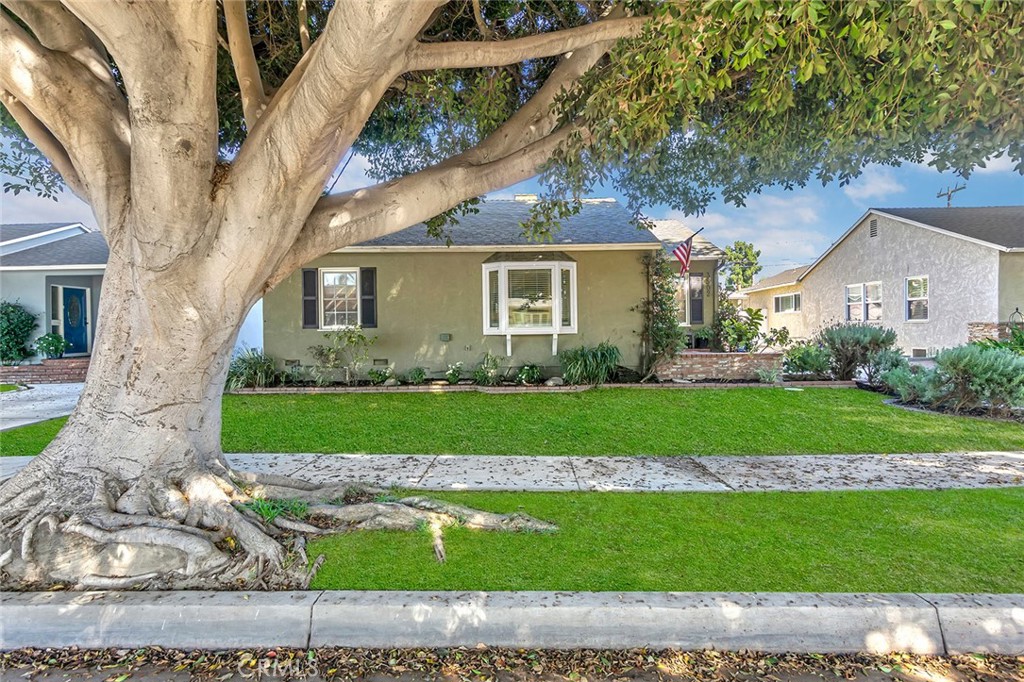 3502 Heather Road Property Photo