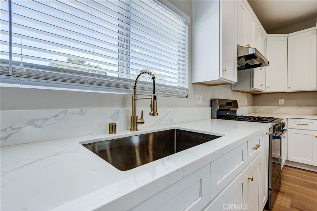 1615 Eastford Property Photo 16