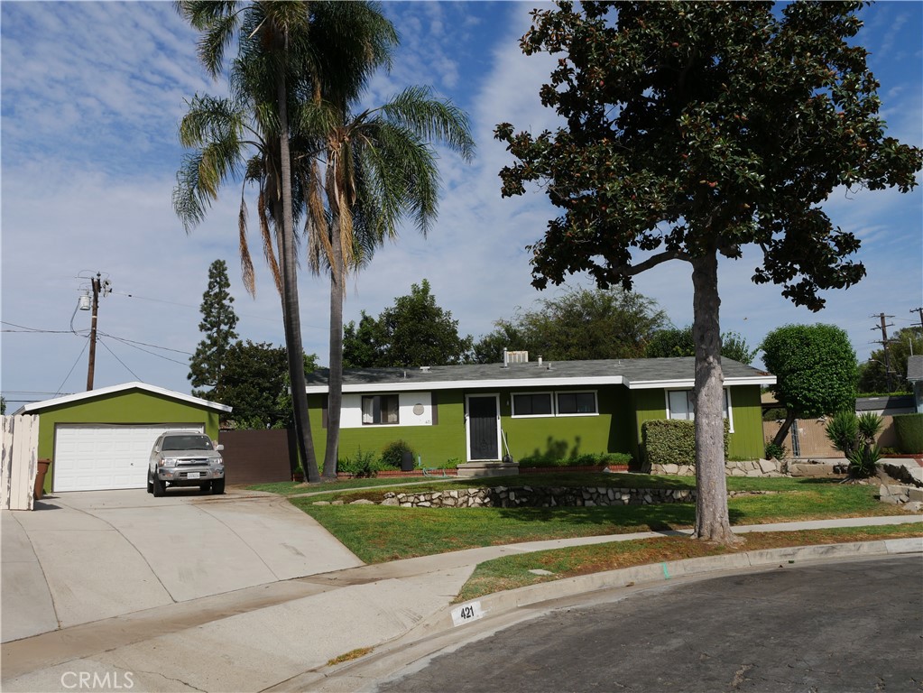 421 N Michael