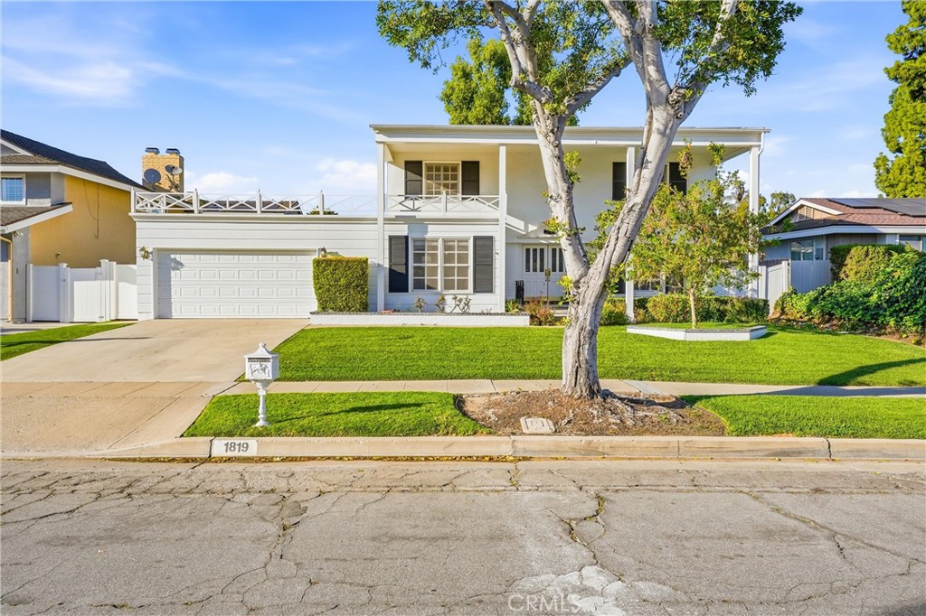 1819 W Las Lanas Property Photo 2