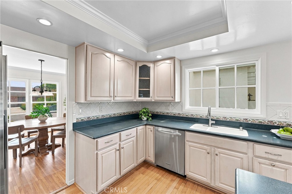 1819 W Las Lanas Property Photo 16