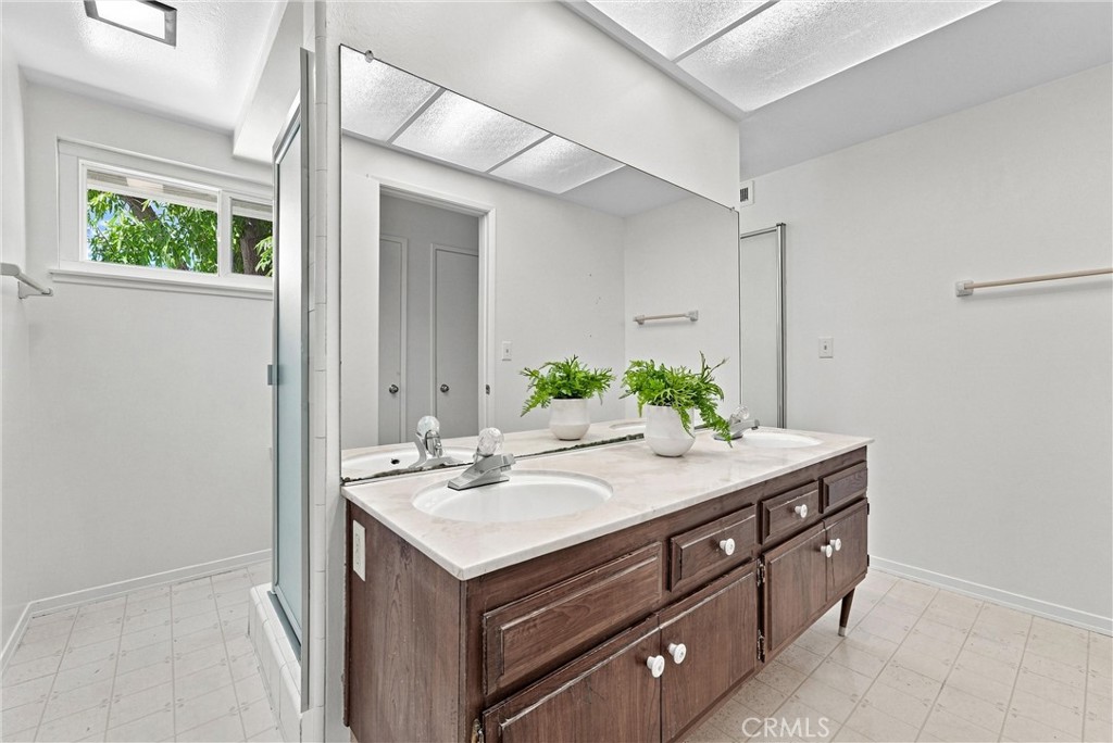1819 W Las Lanas Property Photo 36