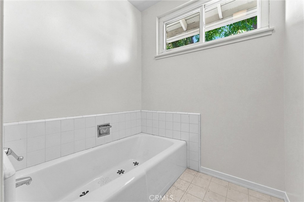 1819 W Las Lanas Property Photo 38