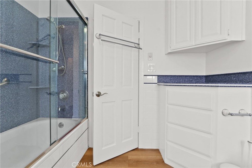 1131 E 2nd Property Photo 30