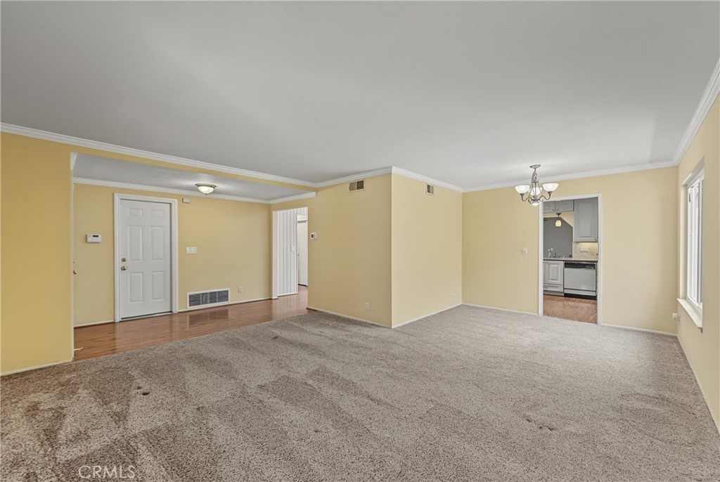 5911 Kingsbriar Property Photo 9