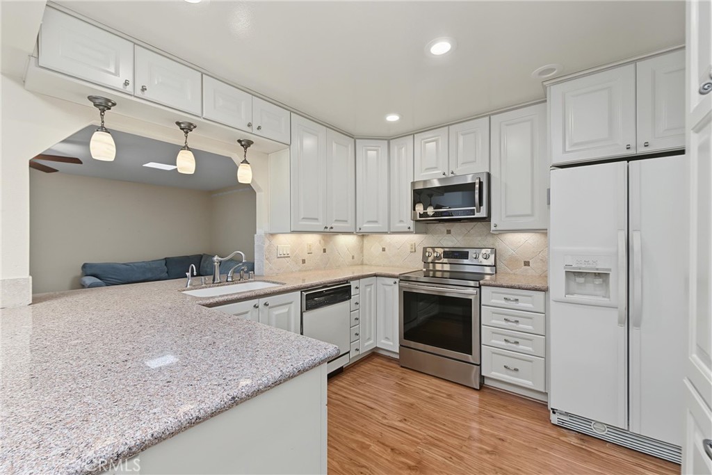 5911 Kingsbriar Property Photo 13