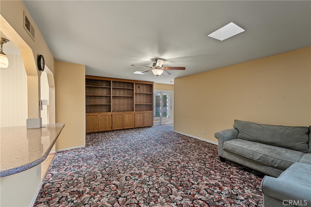 5911 Kingsbriar Property Photo 18