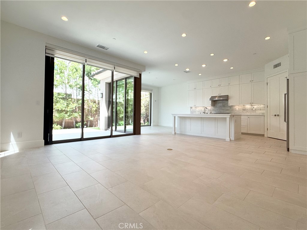 203 Fiore Property Photo 4