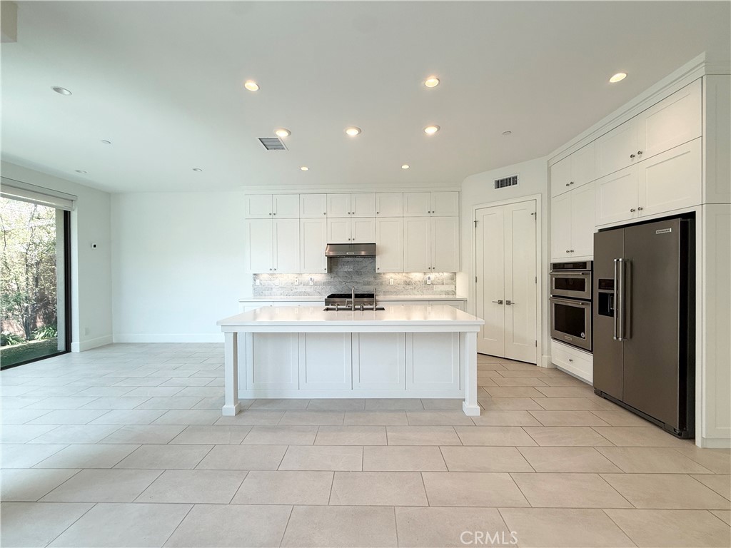 203 Fiore Property Photo 6