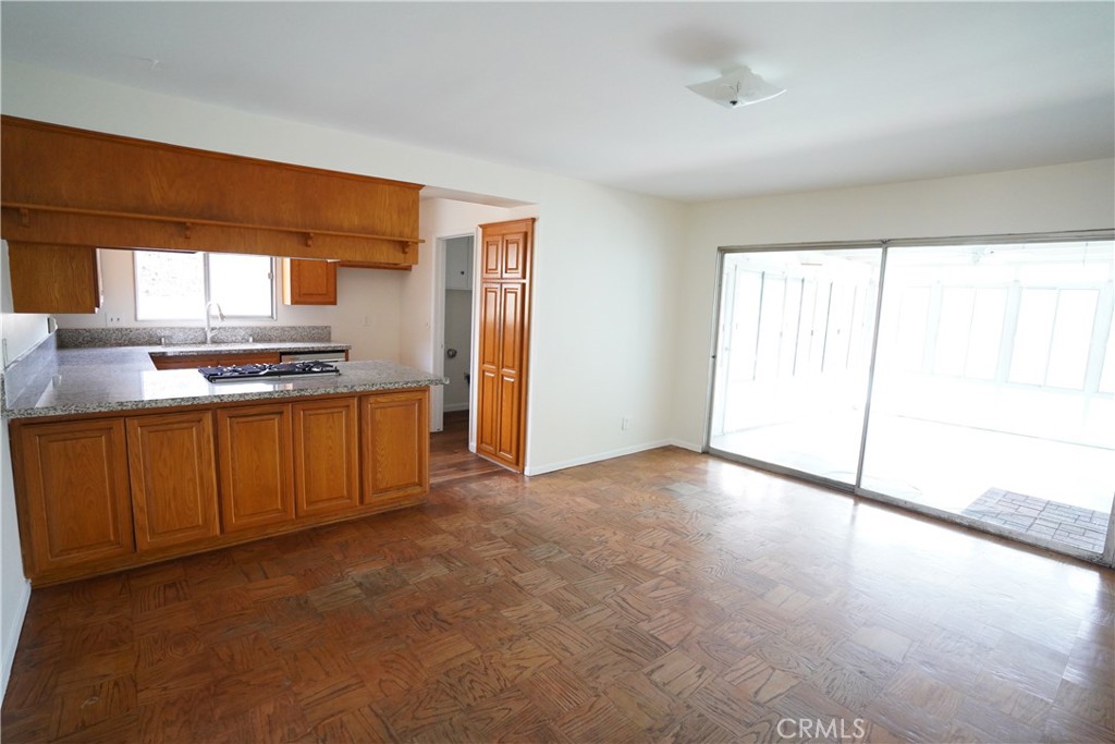 11814 Mayes Drive Property Photo 6