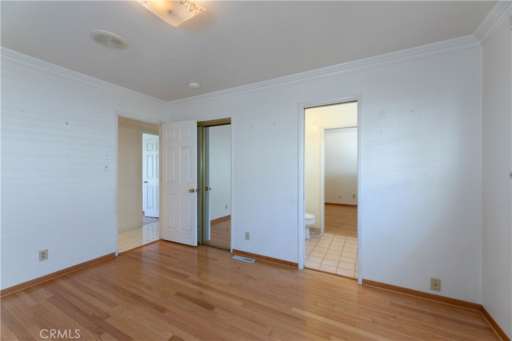 1306 W 25th Property Photo 22
