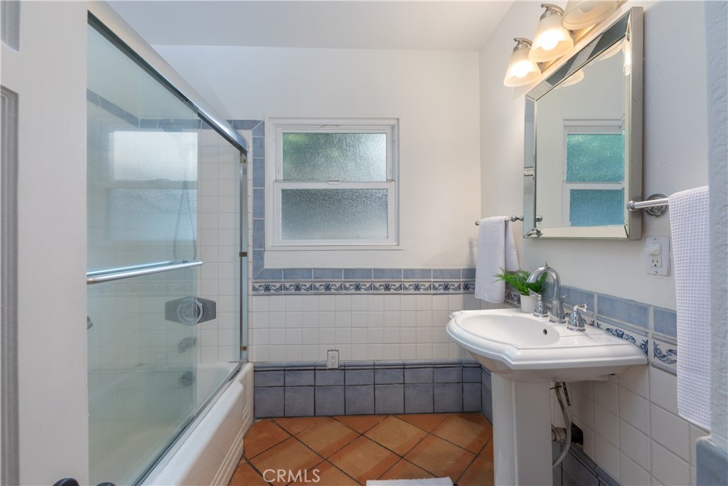 715 Havana Property Photo 28