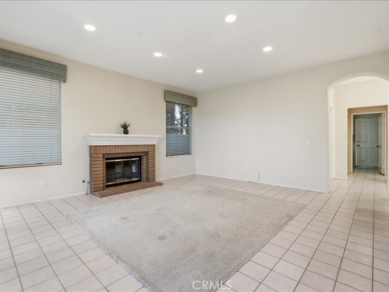 8331 E Hillsdale Property Photo 15