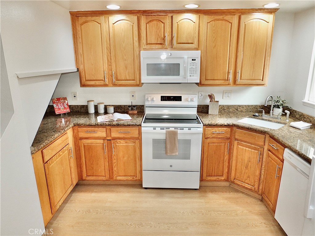 4005 Churchill Court Property Photo 7