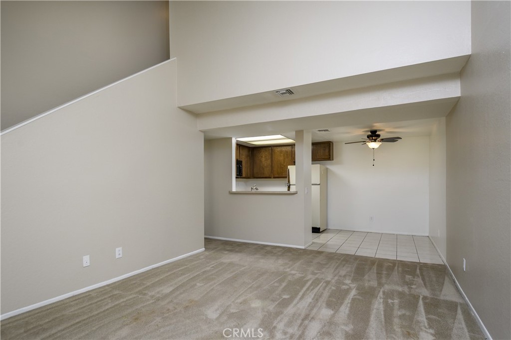 435 W 9th E1 Property Photo 3