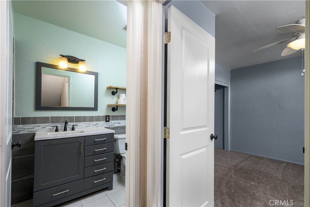435 W 9th E1 Property Photo 10