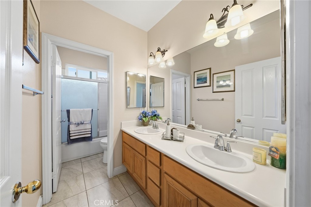 16233 Fieldcrest Court Property Photo 22