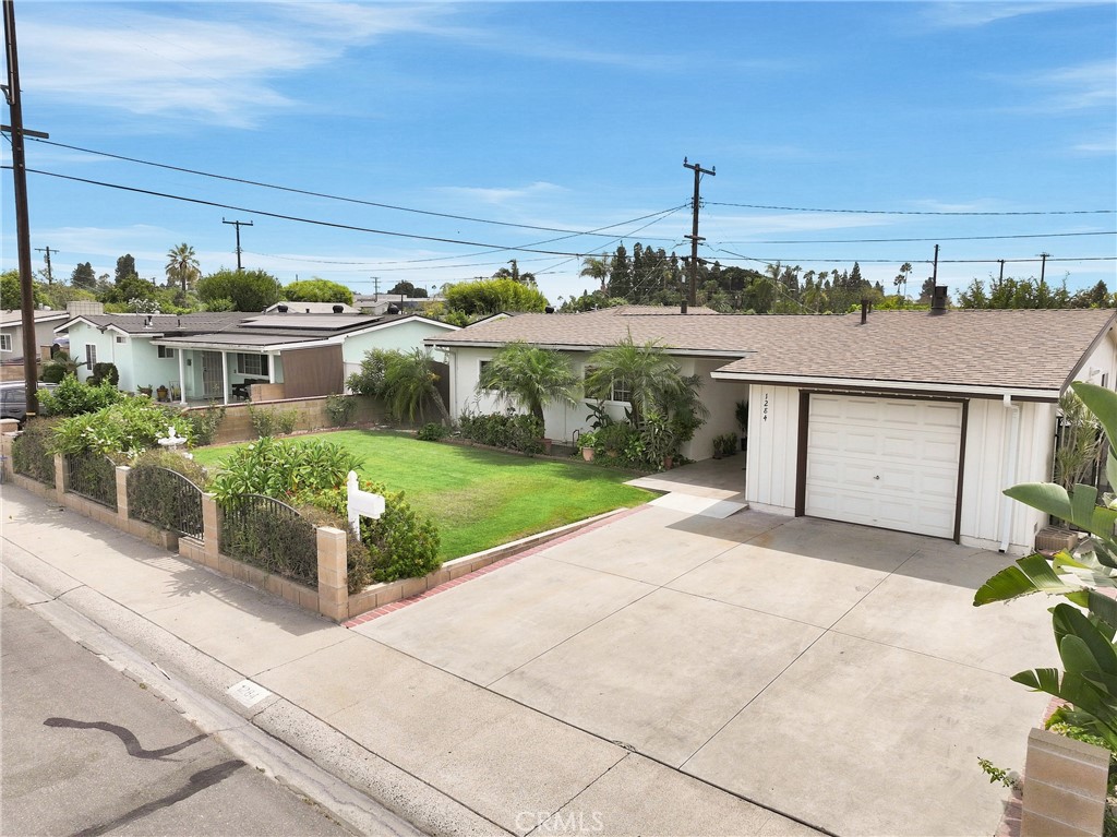 1284 E Florida Property Photo 2