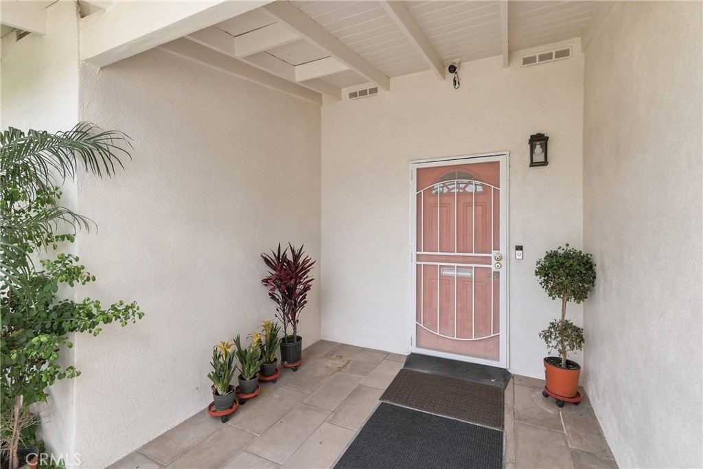 1284 E Florida Property Photo 5