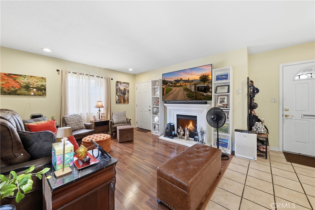1284 E Florida Property Photo 8