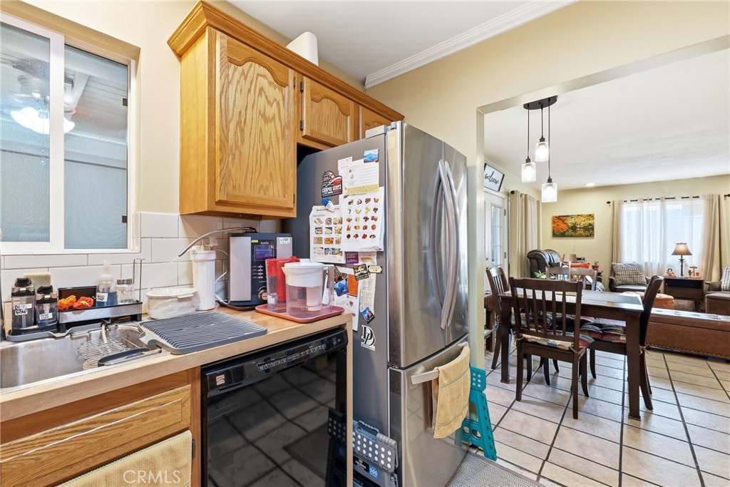 1284 E Florida Property Photo 15