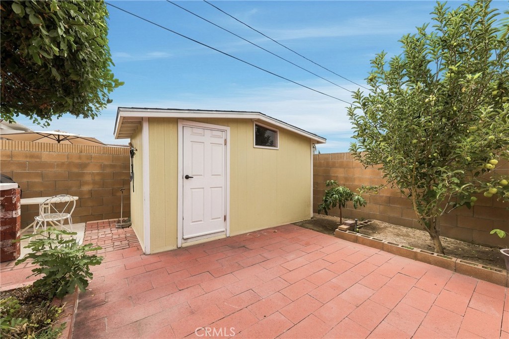 1284 E Florida Property Photo 34