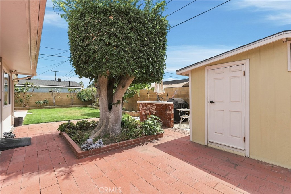 1284 E Florida Property Photo 37
