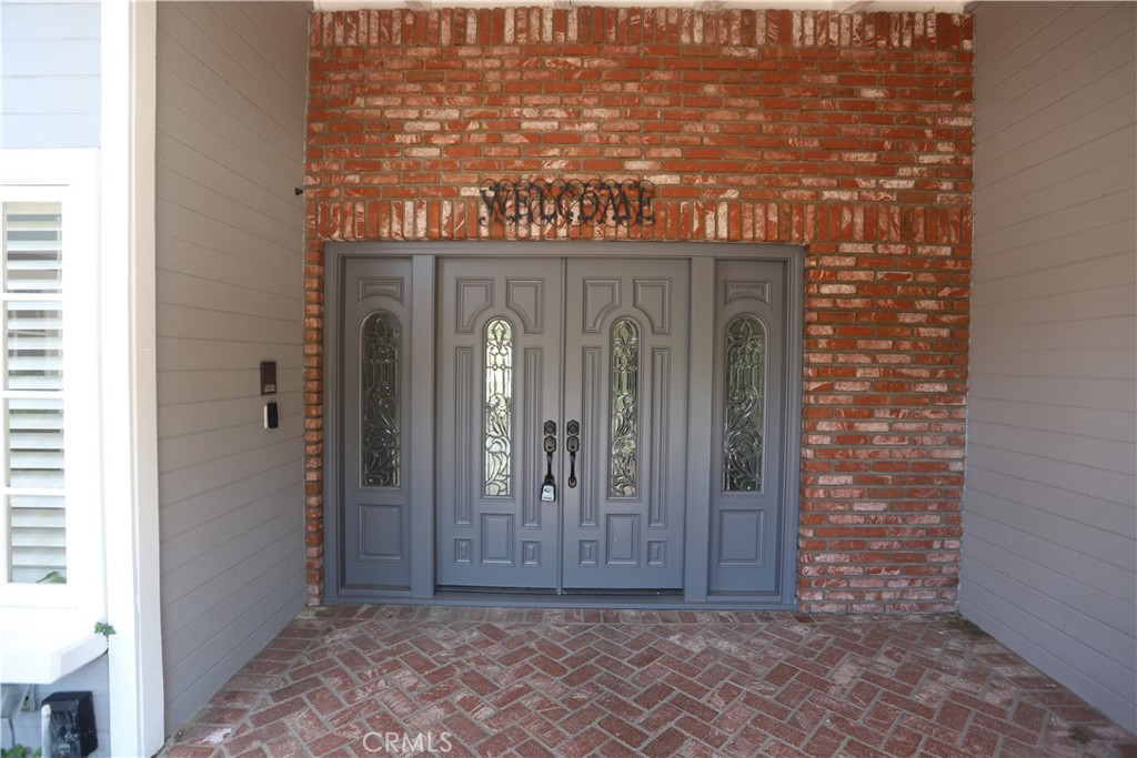 460 S Bridge View Property Photo 2